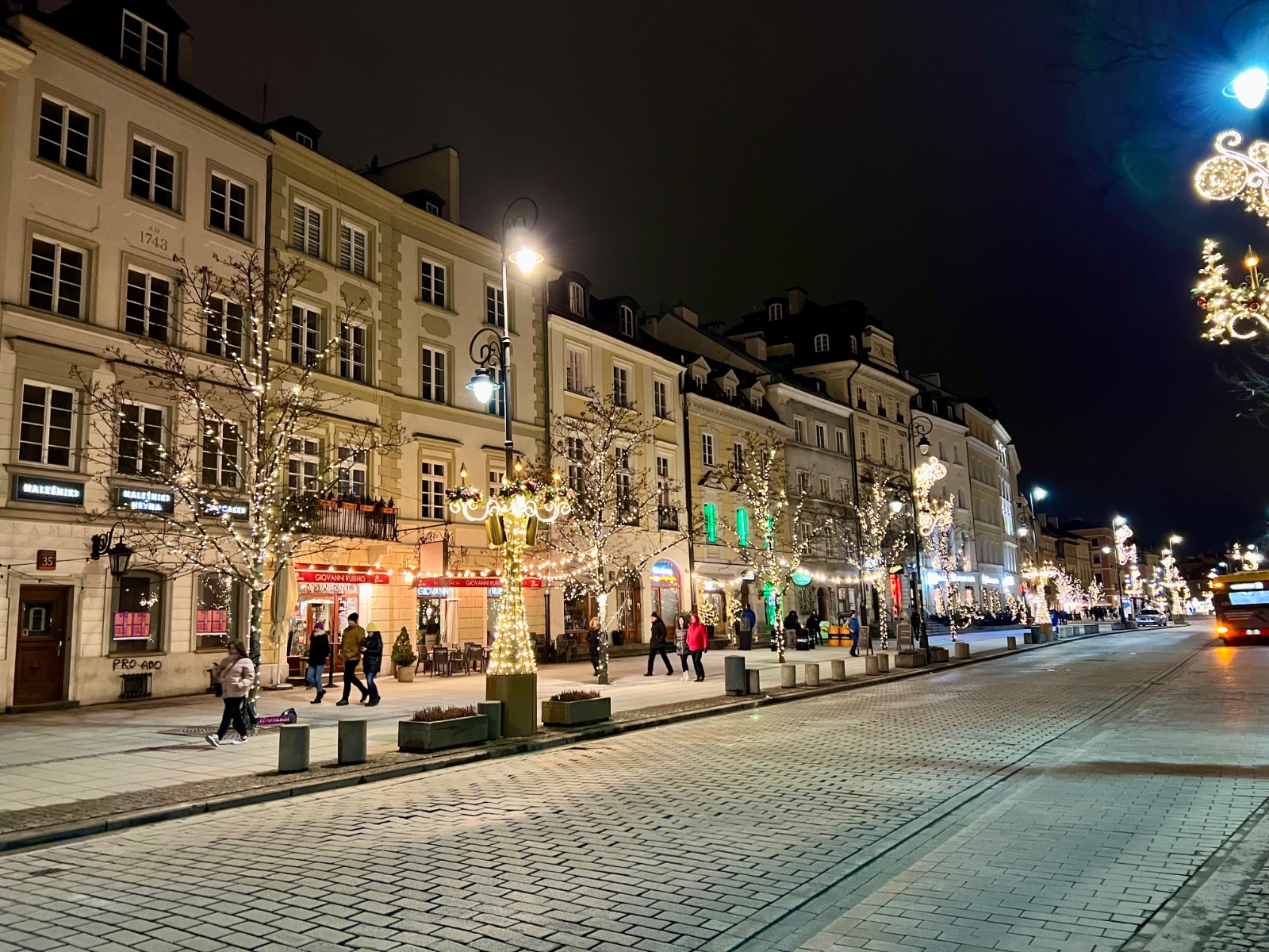 Varsovia, Polonia